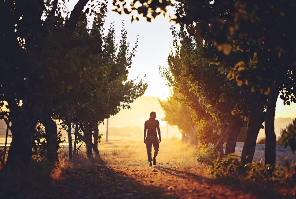 generalized anxiety disorder outdoor walk for grounding
